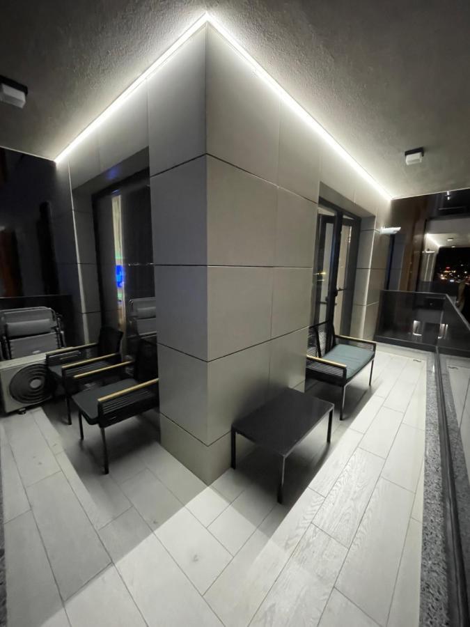 Studio303 By Allegio: Mamaia'S Seaside Luxury Near Finest Clubs & Beaches Kültér fotó