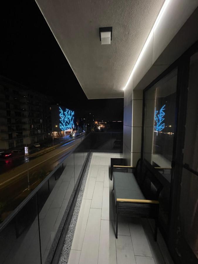 Studio303 By Allegio: Mamaia'S Seaside Luxury Near Finest Clubs & Beaches Kültér fotó
